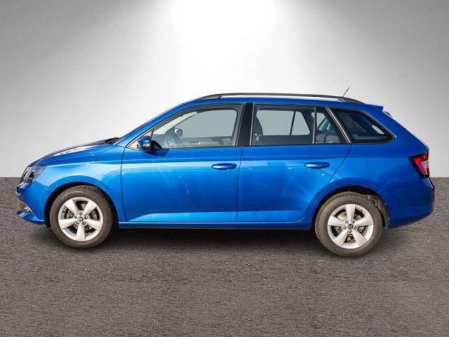 Gebraucht Skoda Fabia Ambition 90 PS (66 kW) 2015 Raceblau metallic Kombi