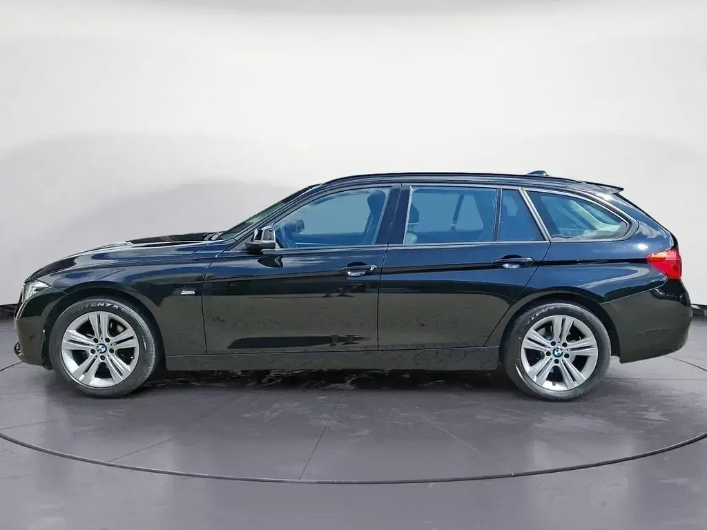 Gebraucht BMW 318 Sport Line 150 PS (110 kW) 2018 Schwarz Kombi