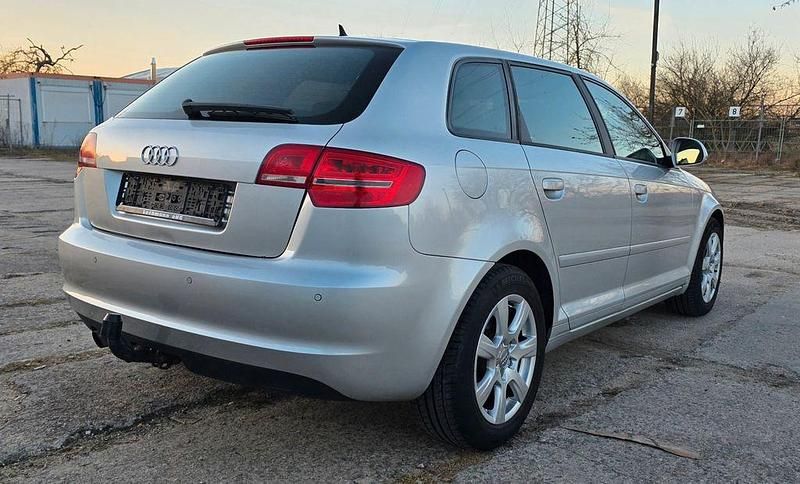 Gebraucht Audi A3 Ambiente 102 PS (75 kW) 2009 Silber Kleinwagen