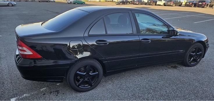 Gebraucht Mercedes C230 2004 Schwarz Limousine