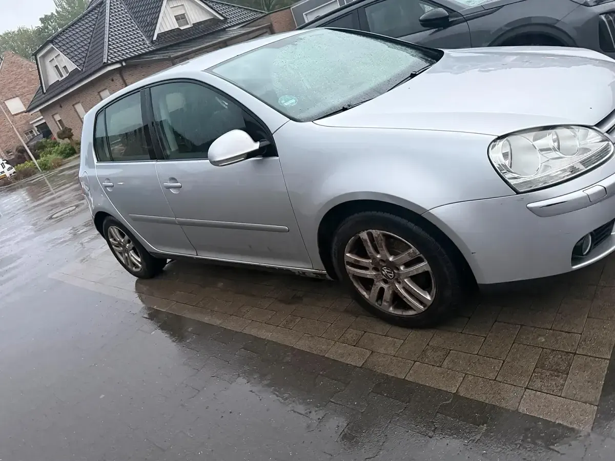 Gebraucht VW Golf IV 105 PS (77 kW) 2005 Kleinwagen