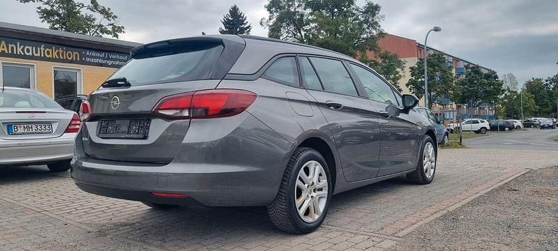 Gebraucht Opel Astra Edition 110 PS (80 kW) 2019 Grau Kombi