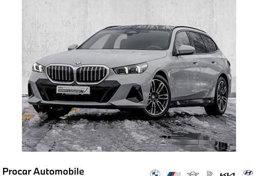 Gebraucht BMW 520 Comfort Edition 197 PS (144 kW) 2025 Grau Kombi