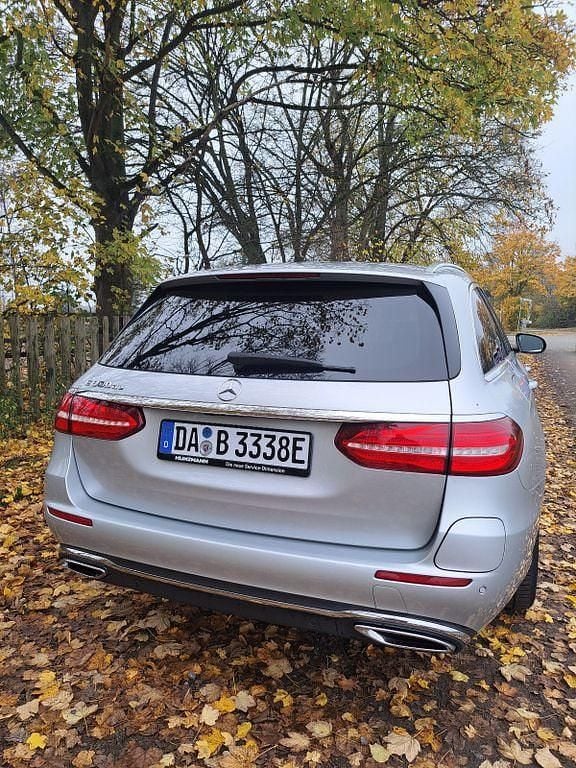 Gebraucht Mercedes E300 306 PS (225 kW) 2019 Silber Limousine