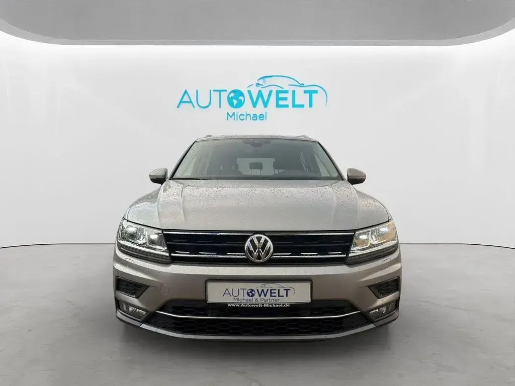 Gebraucht VW Tiguan 150 PS (110 kW) 2018 Silber SUV