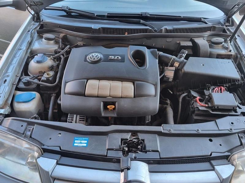 Gebraucht VW Bora 116 PS (85 kW) 2003 Grau Kombi