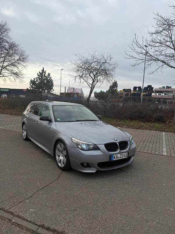 Gebraucht BMW 530 M Sport 218 PS (160 kW) 2004 Grau Kombi