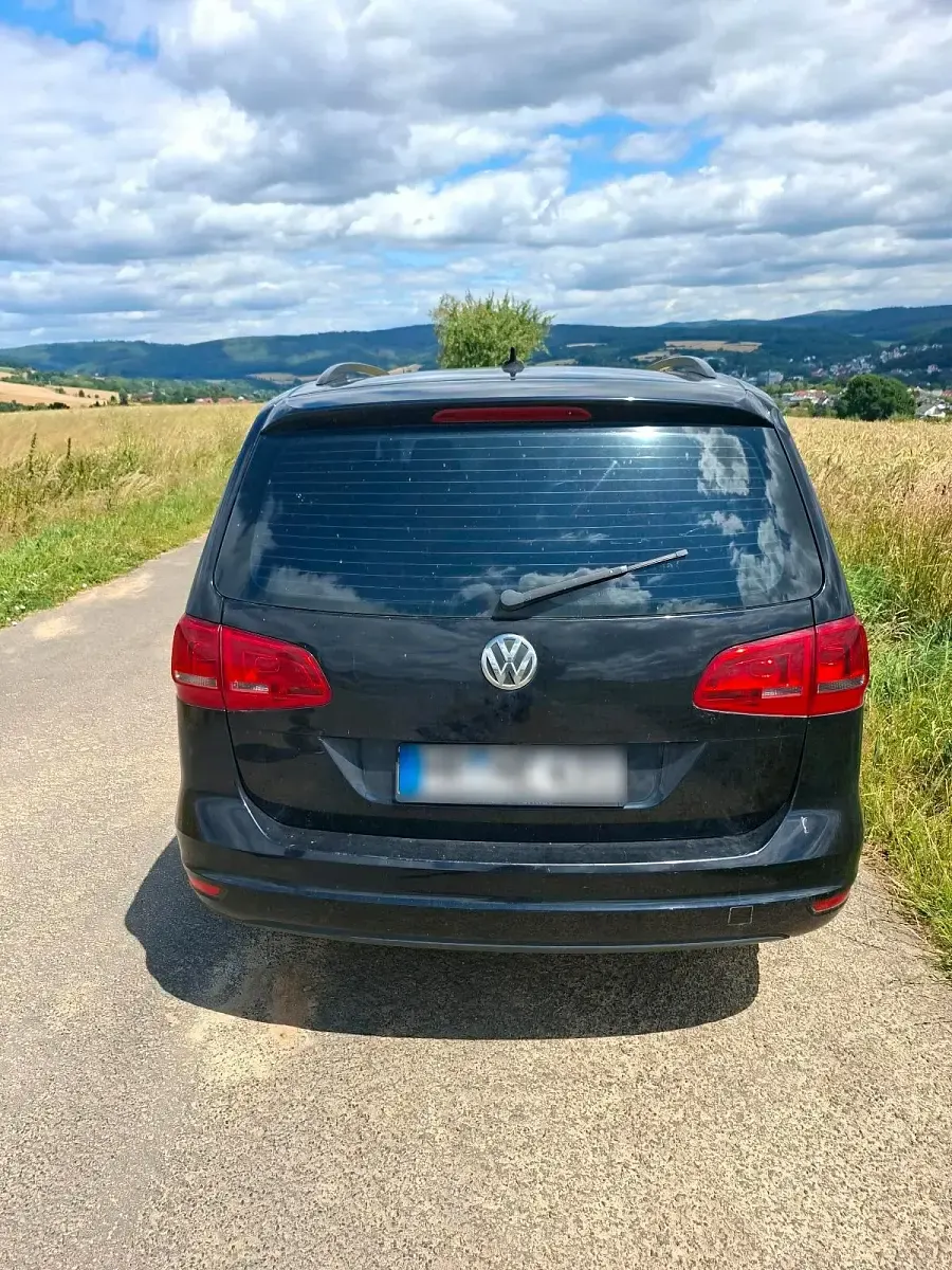 Gebraucht VW Sharan 140 PS (102 kW) 2012 Schwarz Van / Kleinbus