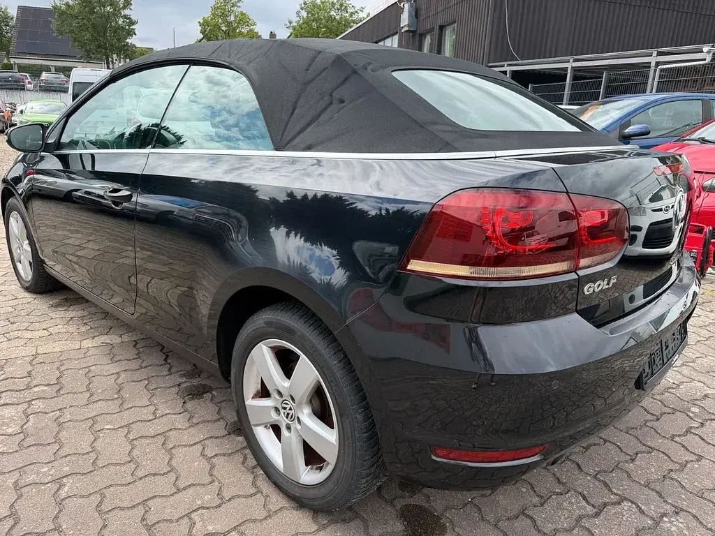 Gebraucht VW Golf Cabriolet 105 PS (77 kW) 2012 Schwarz Cabrio
