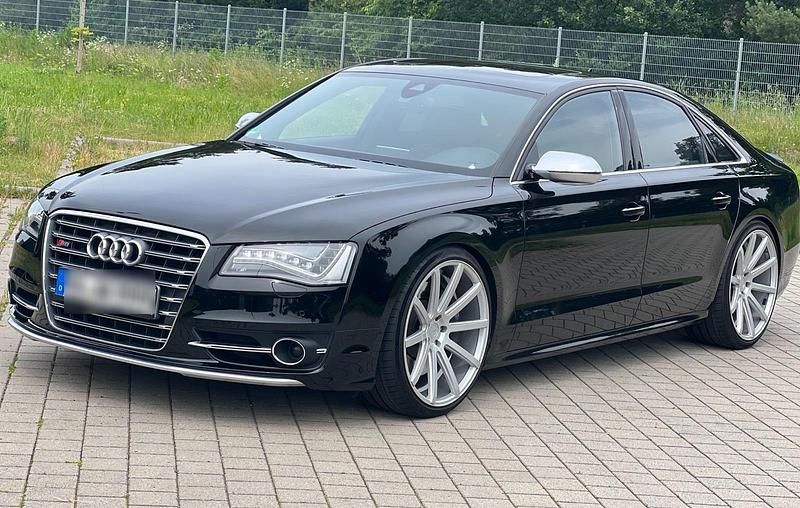 Schwarz Gebraucht 2012 Audi S8 Limousine | 29.999 € - Bild 1/4