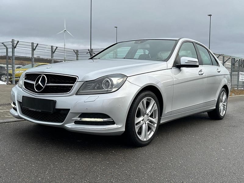 Gebraucht Mercedes C300 231 PS (169 kW) 2012 Silber Limousine
