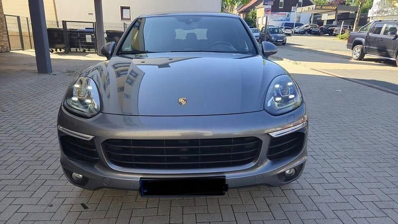 Gebraucht Porsche Cayenne 262 PS (192 kW) 2016 Grau SUV
