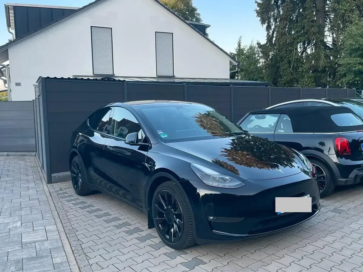 Gebraucht Tesla Model Y 378 kW (514 PS) 2023 Schwarz SUV