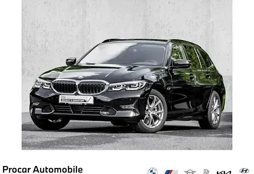 Gebraucht BMW 320e Sport Line 204 PS (150 kW) 2022 Kombi
