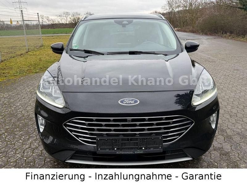 Gebraucht Ford Kuga Titanium 152 PS (111 kW) 2020 Schwarz SUV