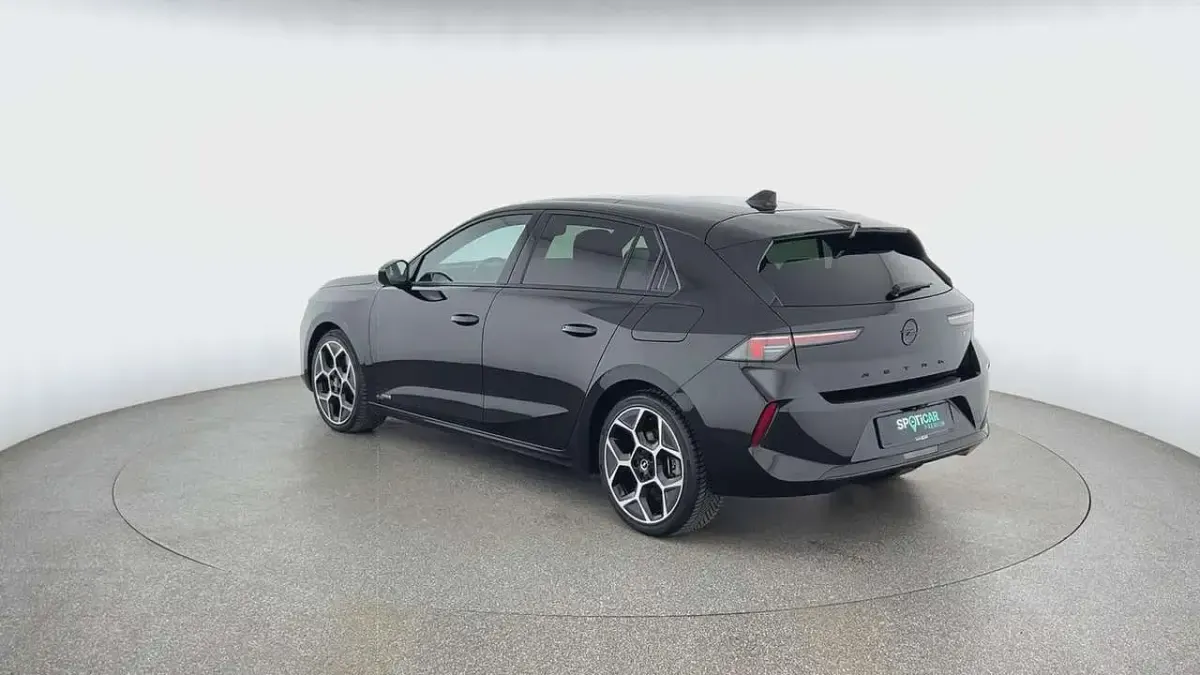 Gebraucht Opel Astra Ultimate 181 PS (133 kW) 2023 Schwarz Kleinwagen