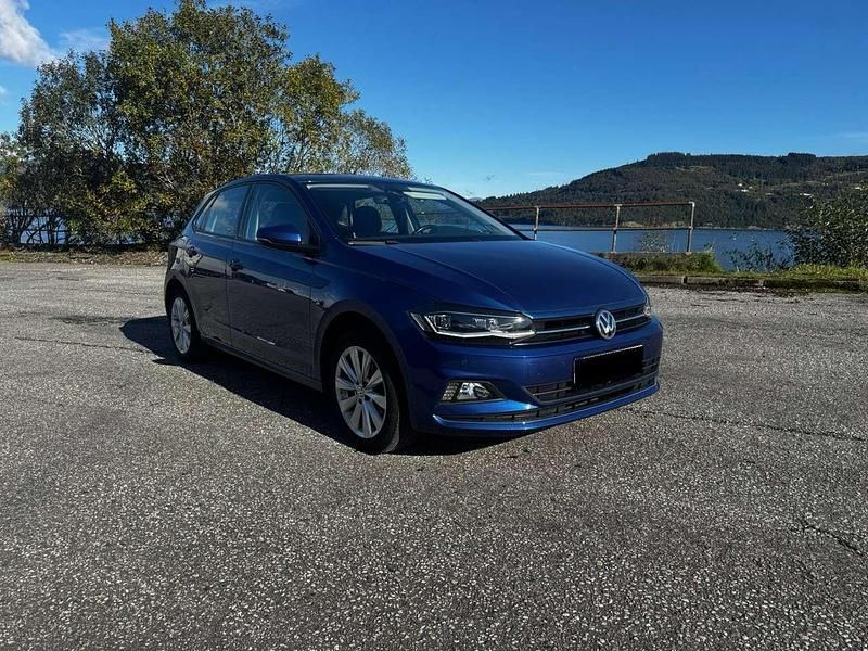 Blau Gebraucht 2018 VW Polo Highline Limousine | 12.990 € (Fairer Preis) - Bild 1/4
