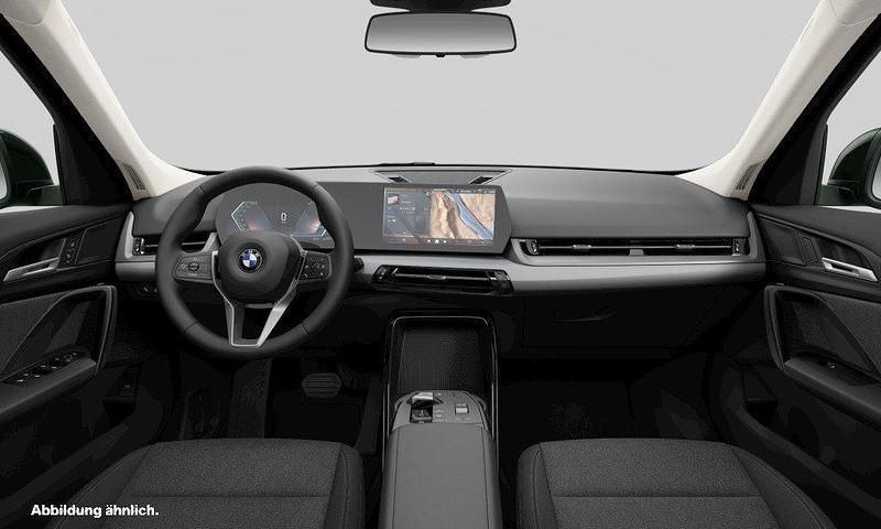 Neu BMW X1 150 PS (110 kW) 2026 Schwarz uni SUV