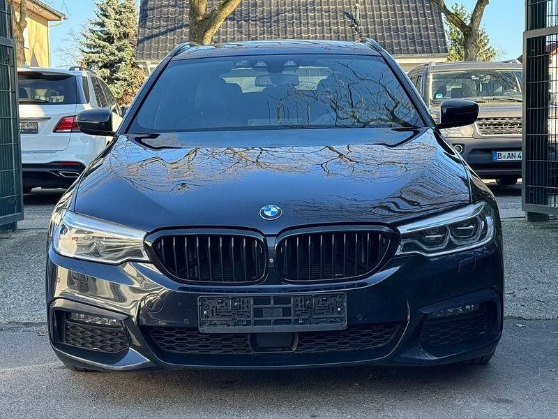 Gebraucht BMW 520 M Sport 190 PS (139 kW) 2019 Schwarz Limousine