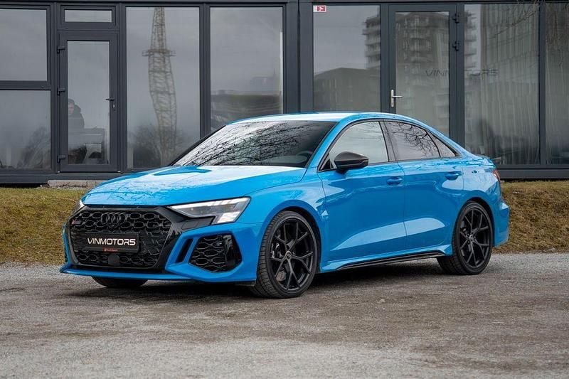 Blau Gebraucht 2023 Audi RS3 Sport Kleinwagen | 54.999 € (Guter Preis) - Bild 1/4