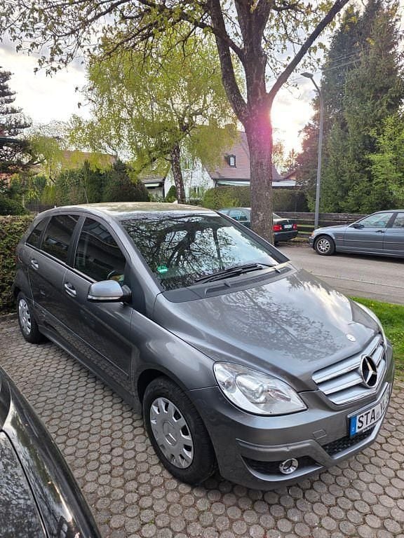 Gebraucht Mercedes B170 116 PS (85 kW) 2009 Beige Van / Kleinbus