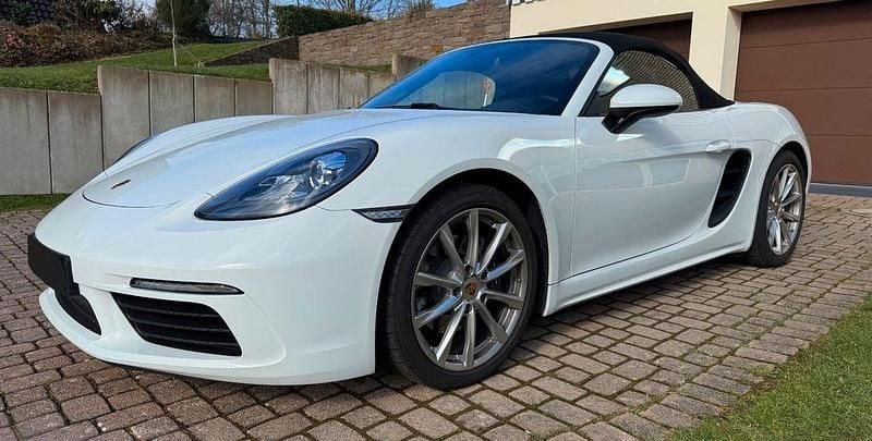 Gebraucht Porsche Boxster 299 PS (219 kW) 2017 Weiß Cabrio