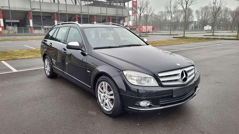 Gebraucht Mercedes C220 170 PS (125 kW) 2008 Schwarz/baltic black Kombi