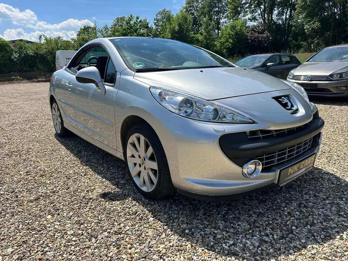 Gebraucht Peugeot 207 CC Sport 120 PS (88 kW) 2009 Silber Cabrio