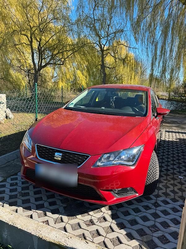 Gebraucht Seat Leon 110 PS (80 kW) 2014 Rot Limousine