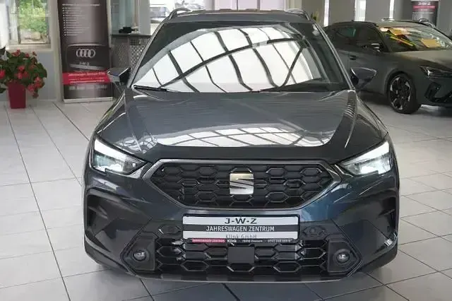 Neu Seat Arona Style 116 PS (85 kW) 2026 Grau SUV