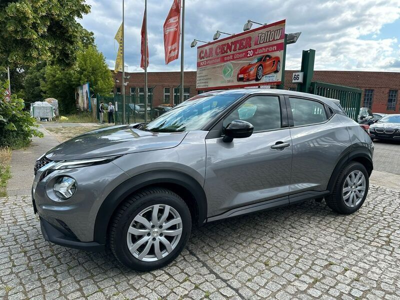 Grau Gebraucht 2020 Nissan Juke Acenta SUV | 16.950 € (Guter Preis) - Bild 1/4