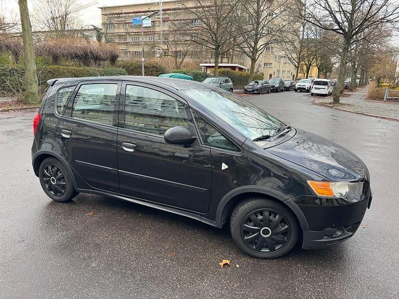 Gebraucht Mitsubishi Colt 95 PS (69 kW) 2011 Schwarz Kleinwagen