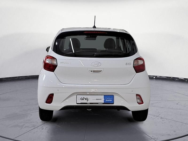 Gebraucht Hyundai i10 Select 63 PS (46 kW) 2024 Weiß Kleinwagen