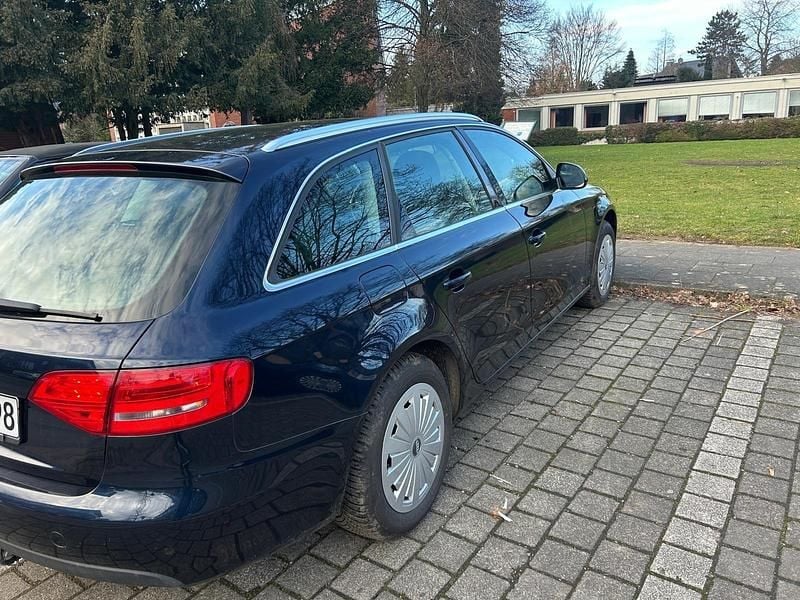 Gebraucht Audi A4 120 PS (88 kW) 2009 Blau Kombi