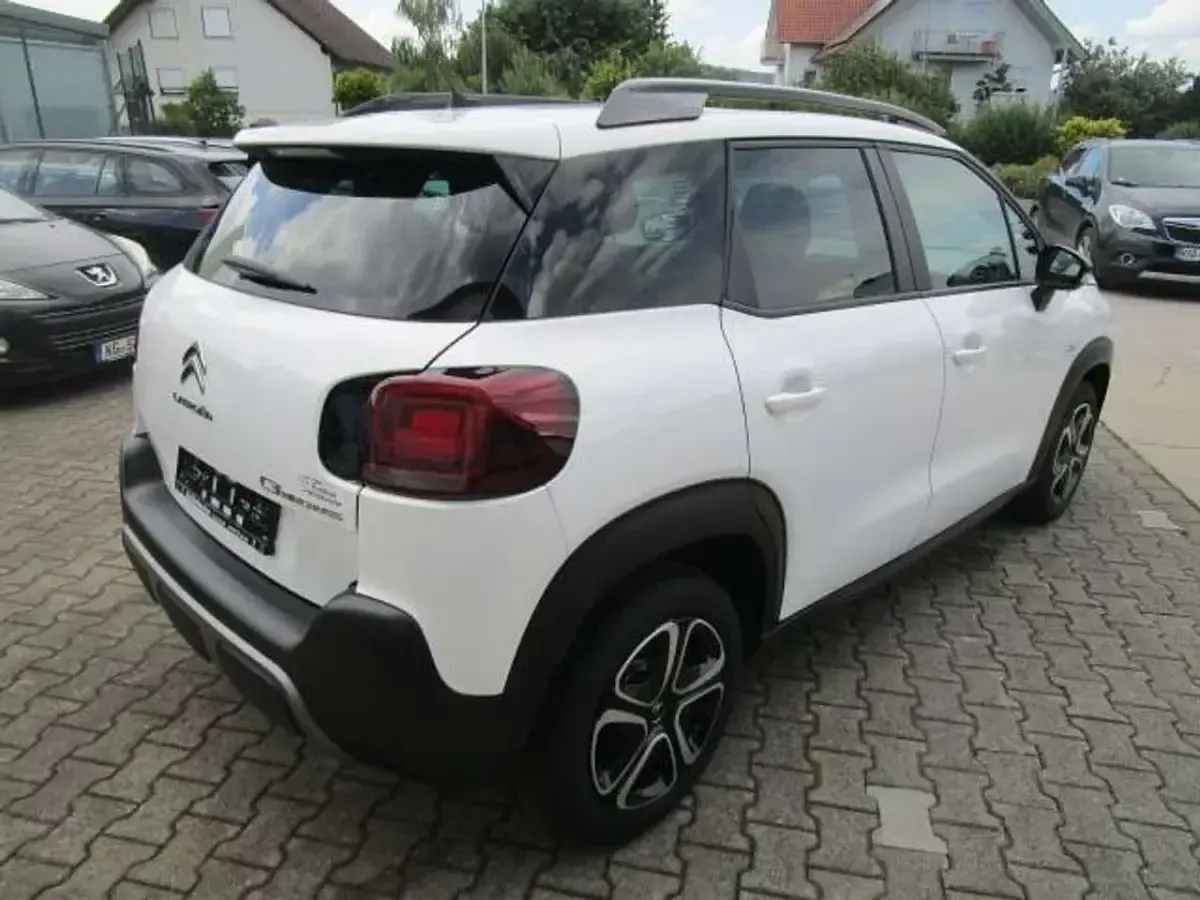 Gebraucht Citroën C3 Aircross Feel 110 PS (80 kW) 2023 Lack weiss banquise SUV