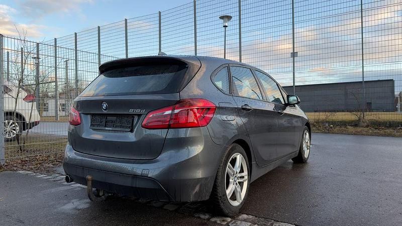 Gebraucht BMW 216 Active Tourer 116 PS (85 kW) 2015 Grau Van / Kleinbus