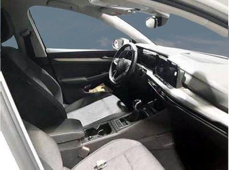 Gebraucht VW Golf VIII Move 150 PS (110 kW) 2023 Weiß Limousine