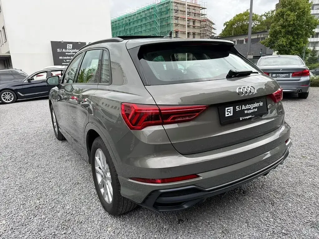 Gebraucht Audi Q3 S-Line 190 PS (139 kW) 2019 Grau SUV