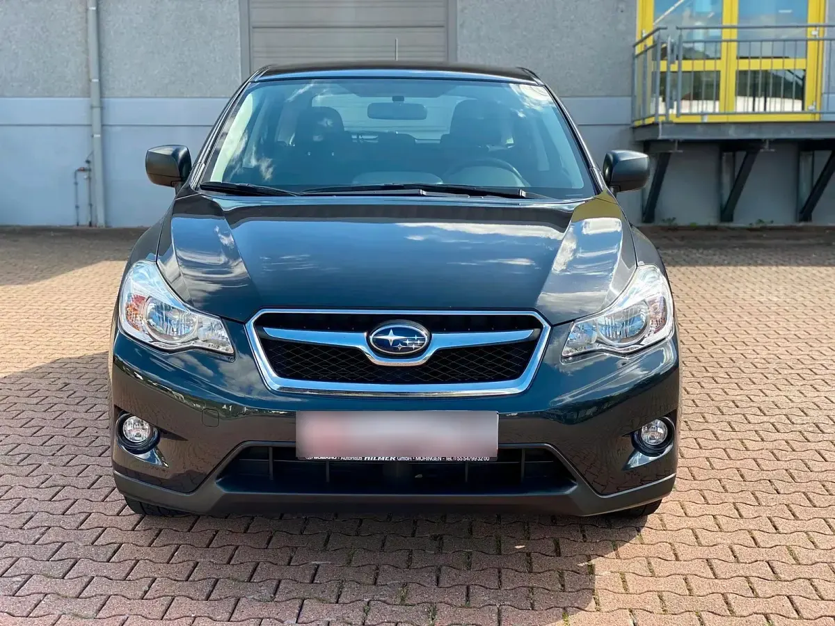 Käytetty Subaru XV Active 114 HP (83 kW) 2013 Harmaa Katumaasturi