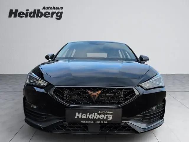 Second-hand Cupra Leon 150 CP (110 kW) 2024 Negru Berlinǎ