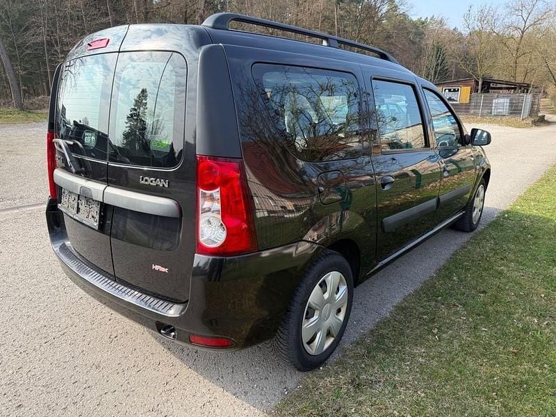 Gebraucht Dacia Logan MCV Lauréate 105 PS (77 kW) 2011 Schwarz Kombi