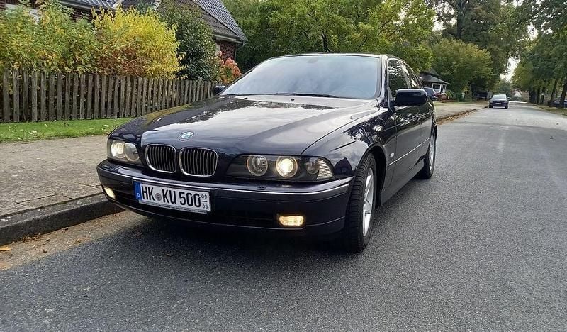 Blau Gebraucht 2000 BMW 540 Limousine | 14.880 € (Guter Preis) - Bild 1/4
