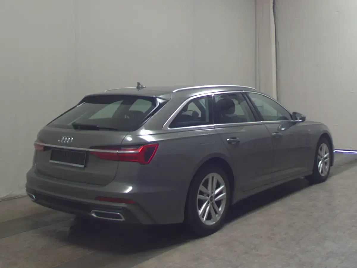 Gebraucht Audi A6 S-Line 204 PS (150 kW) 2022 Grau Kombi