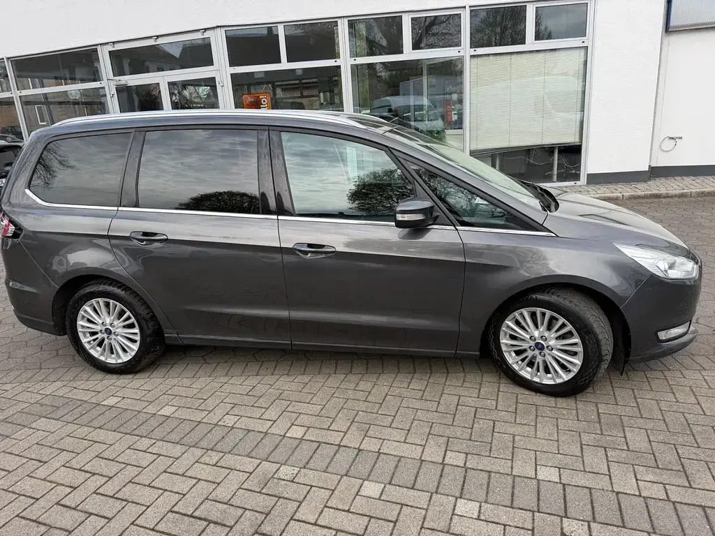 Gebraucht Ford Galaxy Titanium 150 PS (110 kW) 2016 Grau Van / Kleinbus