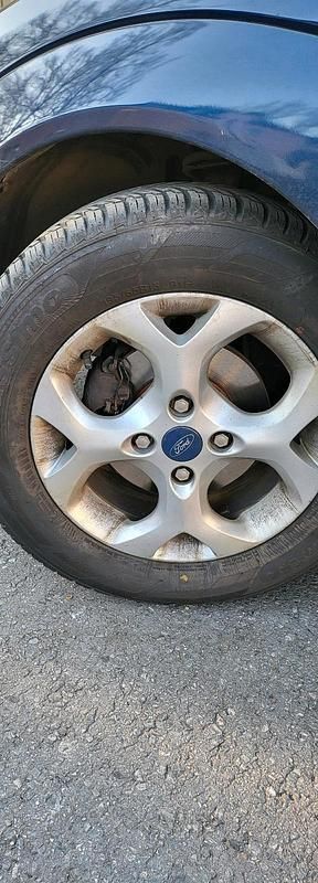 Second-hand Ford Focus 103 CP (75 kW) 2004 Albastru Berlinǎ