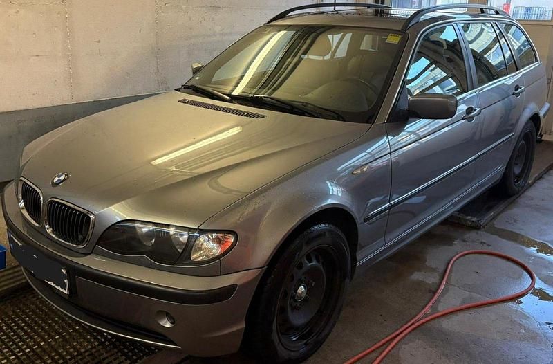 Gebraucht BMW 320 170 PS (125 kW) 2005 Silber Kombi
