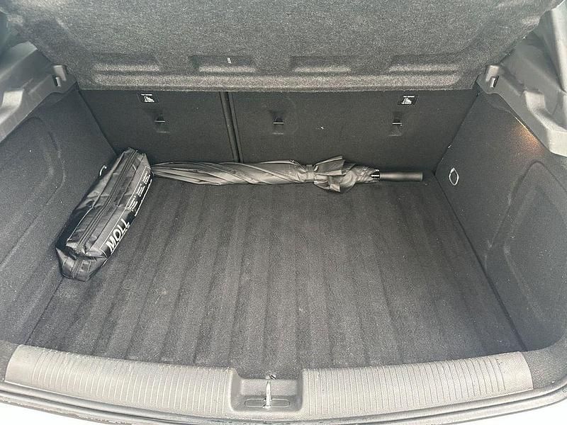 Gebraucht Opel Astra Dynamic 125 PS (91 kW) 2017 Silber Limousine