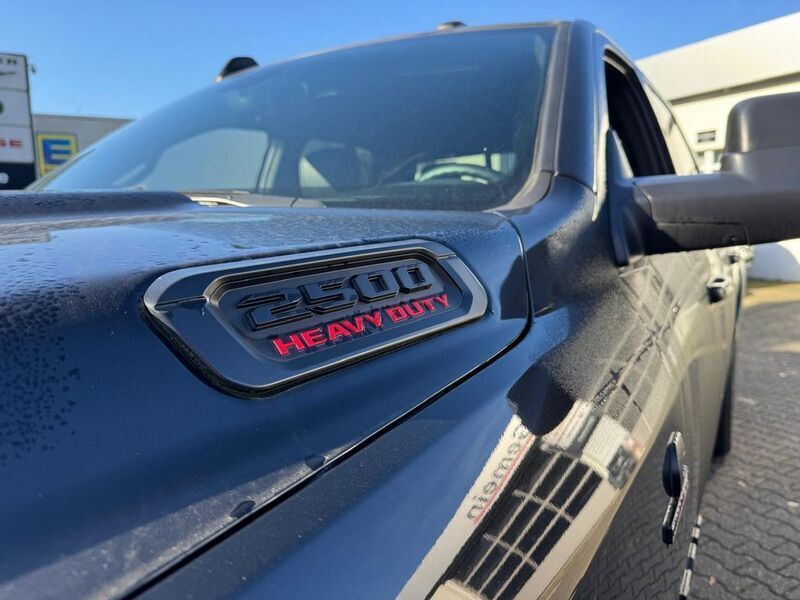 Gebraucht Dodge Ram 375 PS (275 kW) 2024 Schwarz Pickup
