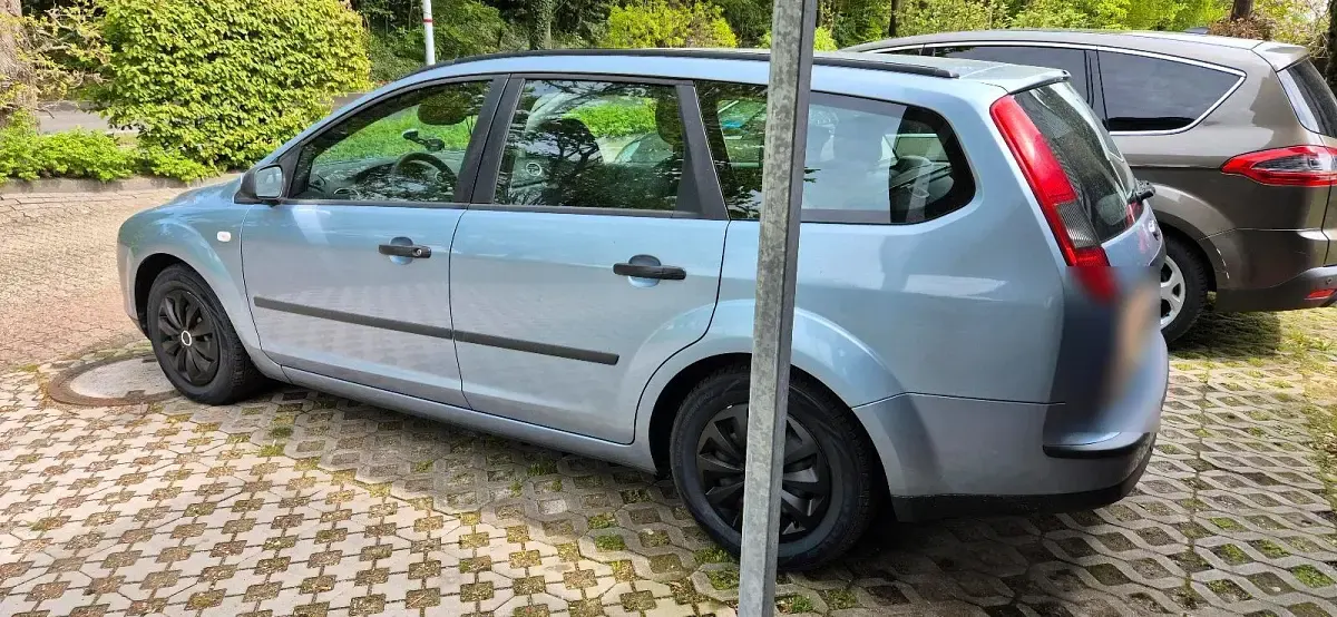 Usata Ford Focus 116 CV (85 kW) 2006 Blu Station wagon