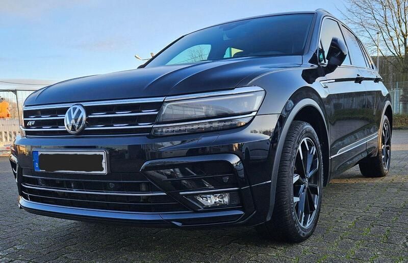 Schwarz Gebraucht 2018 VW Tiguan R-line SUV | 27.500 € (Etwas zu teuer) - Bild 1/4